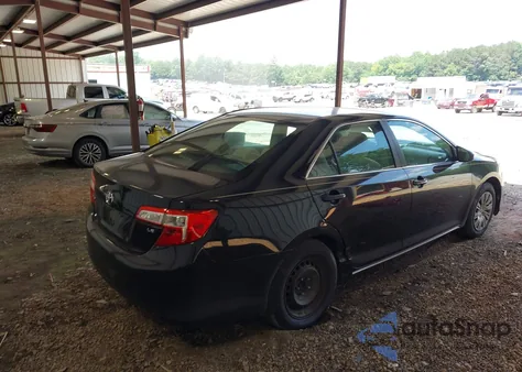 2012 Toyota Camry Se/Le/Xle z USA, uszkodzony, nr VIN 4T1BF1FKXCU046613